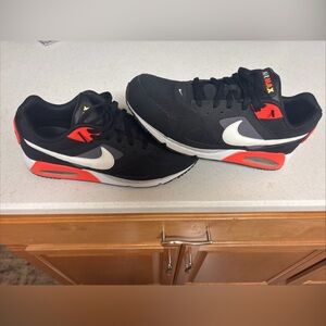 Size 10.5 - Nike Air Max IVO Black Crimson